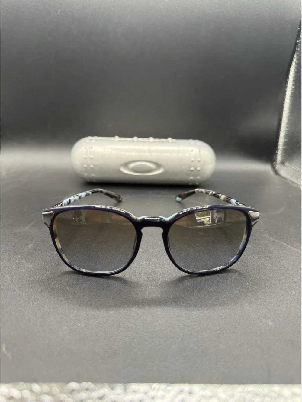 Oakley Ringer Navy Blue Mosaic w/Black Gradient Lenses oo2047-05